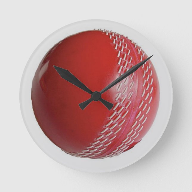 Relógio Redondo Cricket Ball Red Personalize Com Seu Nome (Frente)