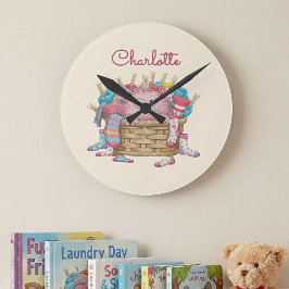 Relógio Redondo Cute Pink Fluffy Sock Monster Kids Design