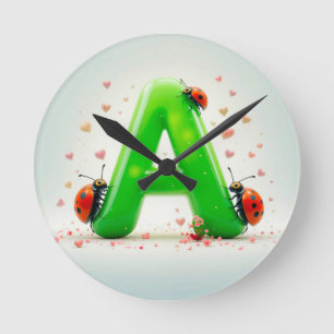 Relógio Redondo Damybugs Bonitos sobre Alfabeto Verde - Letra A