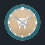 Relógio Redondo Dente | Dourado & Silver Cyan Dental<br><div class="desc">Um relógio de parede elegante para um dentista com uma fina folha de ouro de dente branco.</div>