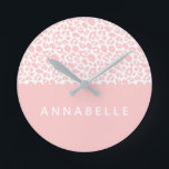 Relógio Redondo Desenho de impressões digitais coloridas modernas<br><div class="desc">Design de impressão animal colorida moderna. A cor pode ser personalizada para se adequar ao seu quarto. Parte de uma coleção.</div>