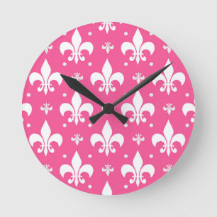 Relógio Redondo Design do padrão Fleur-de-lis de fundo rosa