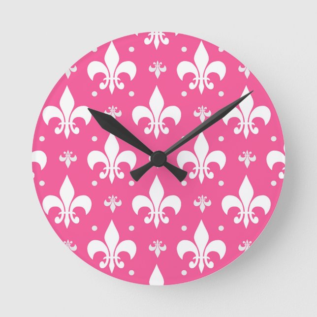 Relógio Redondo Design do padrão Fleur-de-lis de fundo rosa (Frente)
