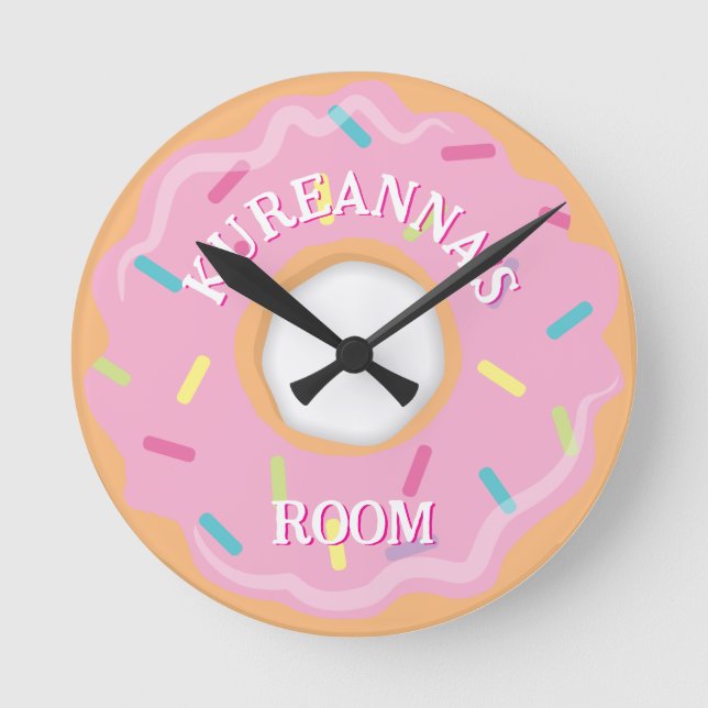 Relógio Redondo Donut Rosa com Confeitos Quarto ou Sala de Brinque (Frente)