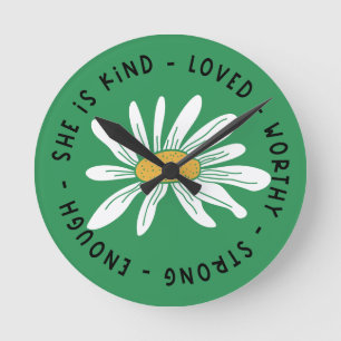 Relógio Redondo Ela é amada, digna, forte e forte citação