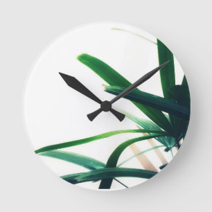 Relógio Redondo Elegância Verde Minimalista