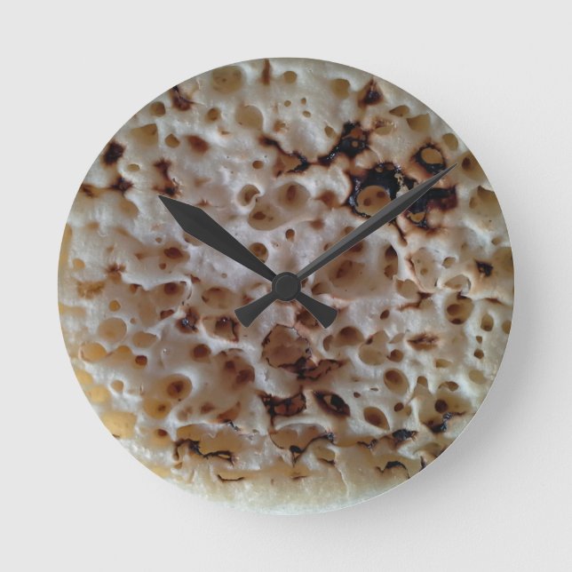 Relógio Redondo Engraçado Inglês Crumpet Comida Wall Clock (Frente)