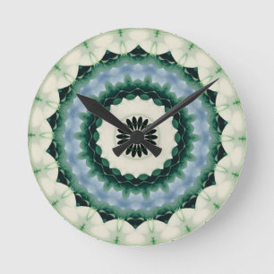 Relógio Redondo Flor Branca e Mandala Azul Cerúleo