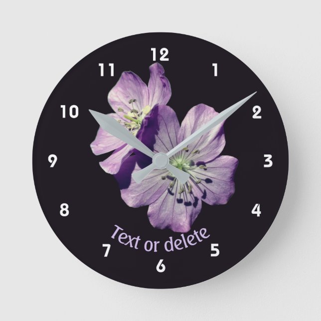 Relógio Redondo Flores Pessoais de Gerânio Selvagem Roxo (Frente)
