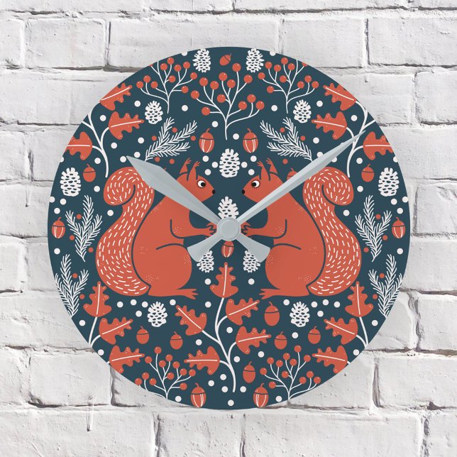 Relógio Redondo Floresta de Esquilo (Squirrel in the Forest pattern woodland wall clock)
