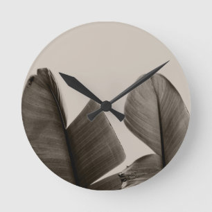 Relógio Redondo Folhas de árvores de banana na Sepia