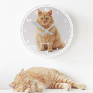 Relógio Redondo Foto de Gato Personalizado Nome e Números Branco &