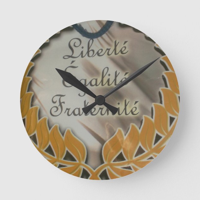 Relógio Redondo Fraternidade da Igualdade de Liberdade.png (Frente)