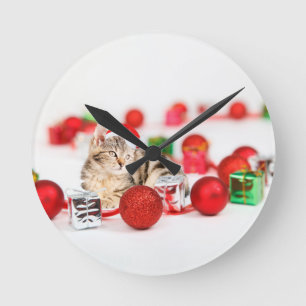 Relógio Redondo Gato usando enfeite de Natal chapéu vermelho de Pa