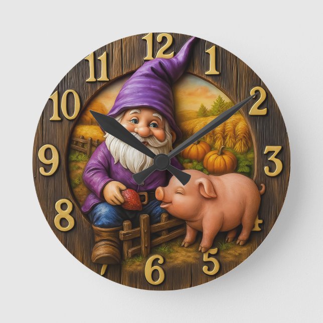 Relógio Redondo Gnome Feeding Pig in Autumn Farm Scene (Frente)