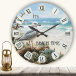 Relógio Redondo Hora da praia do gull<br><div class="desc">Relógio de parede com uma pintura de uma gaivota na praia. Os números dos relógios romanos são opcionais. Um belo relógio para uma casa de praia ou amante de pássaros.</div>
