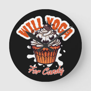 Relógio Redondo Ideia de Cupcake de Halloween para Yoga das Mães