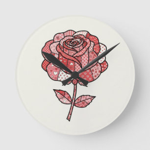 Relógio Redondo Ilustração Romântica de Rosa com Remendo Vermelho