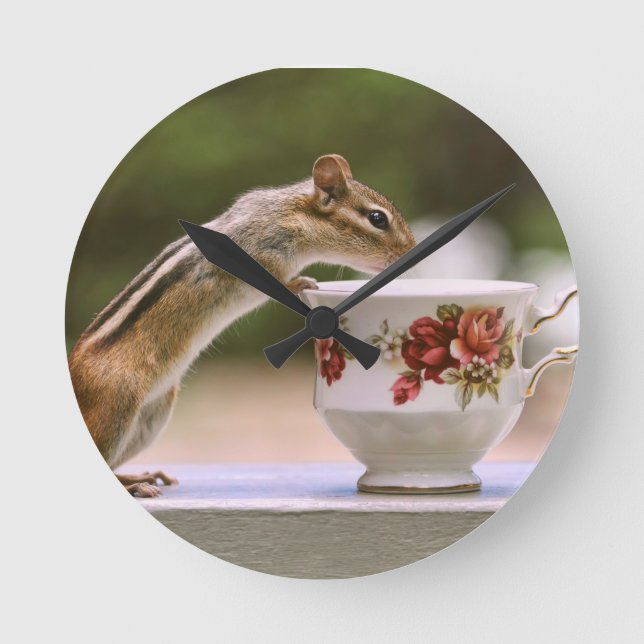 Relógio Redondo Imagem do Chipmunk com Teacup de China (Frente)