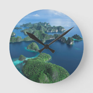 Relógio Redondo Indonésia, Papua Ocidental. Material De Raja Ampa