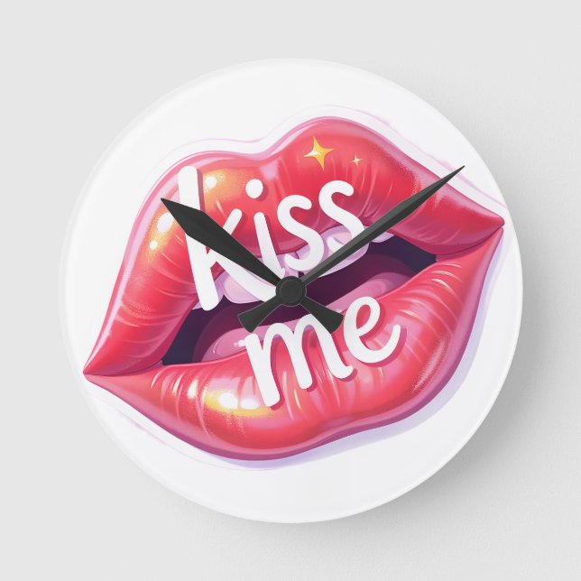 Relógio Redondo Kiss Me Glossy Red Lips Art Illustration (Frente)
