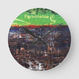 Relógio Redondo Marrom escuro com vermelho, verde, rio da selva