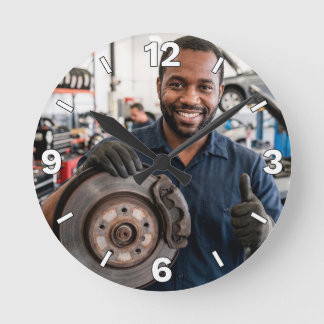 Relógio Redondo Mechanic Holding Car Brake Rotor Garage Decor