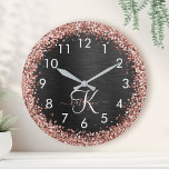 Relógio Redondo Monograma do Sparkle preto com brilho Dourado com<br><div class="desc">Personalize facilmente esta moda design de relógio elegante,  com brilho bonito de ouro rosa em um fundo metálico escovado preto.</div>