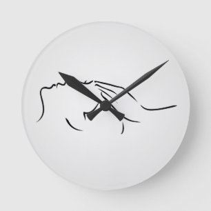 Relógio Redondo Mulher que recebe o tratamento dos termas