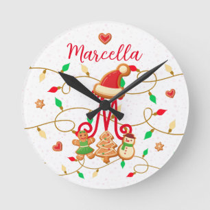 Relógio Redondo Nome de Natal Monograma Pão de Pão Vermelho Person