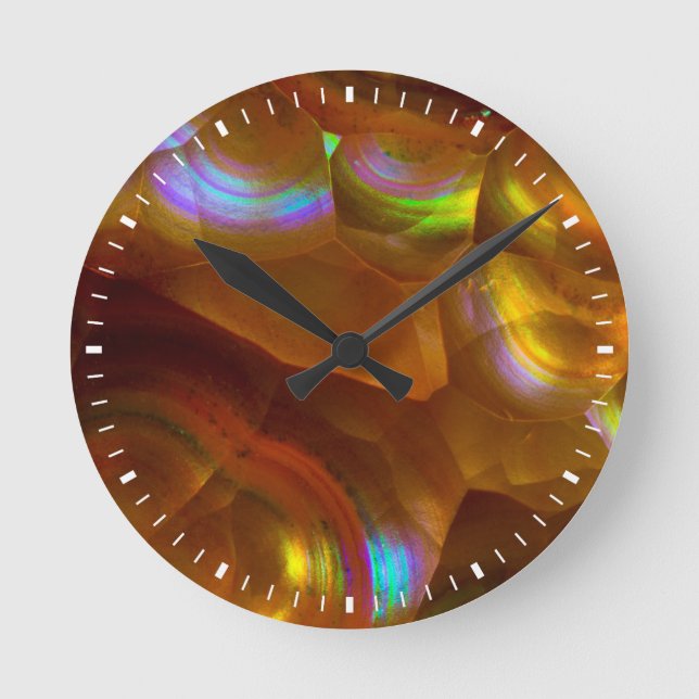 Relógio Redondo Opal de fogo laranja iridescente (Frente)