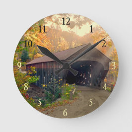 Relógio Redondo Outono em Vermont Coverbridge Wall Clock