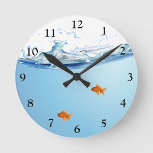 Relógio Redondo Peixes dourados sob aquário aquático