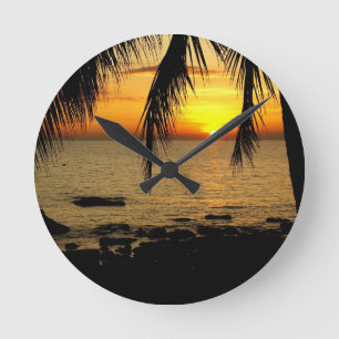 Relógio Redondo Por do sol surpreendente na praia