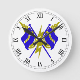 Relógio Redondo RO G e T Crachás mistos