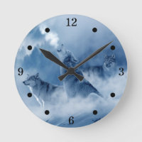 Rustic Howling Wolves Round