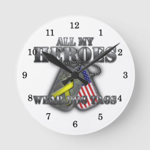 Relógio Redondo Todo meu dog tags do desgaste dos heróis