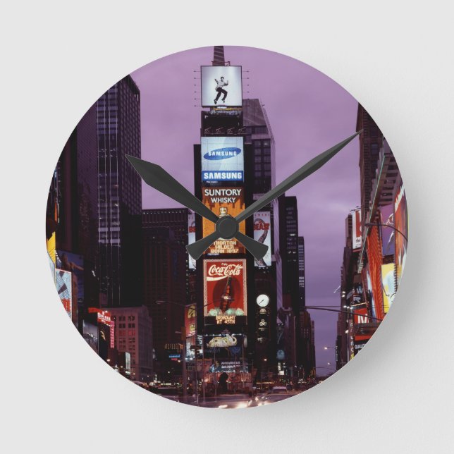 Relógio Redondo Tráfego na Times Square de Nova York à noite (Frente)