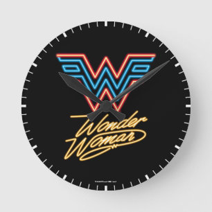 Relógio Redondo WW84   Wonder Woman Neon Light Logo