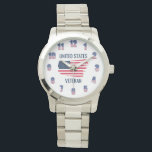 Relógio United States Veteran Silver Bracelet Watch<br><div class="desc">Este relógio de pulseira sobredimensionado é o presente perfeito para qualquer veterano dos Estados Unidos.</div>
