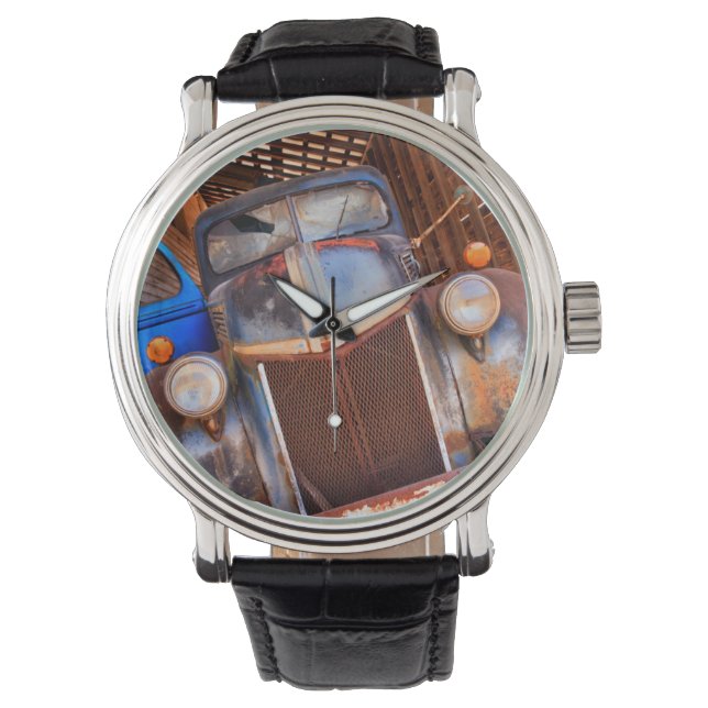 Relógio Velho caminhão enferrujado numa fazenda (Frente)