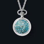 Relógio Vincent Van Gogh Almond Blossoms Teal Watch<br><div class="desc">Aproveite a cena floral romântica do Almond Blossoms de Vincent Van Gogh com esquemas de cores atualizados. assista,  relógio de pulso,  van gogh,  vincent van gogh,  flores,  floral,  flores de amêndoa,  elegante,  presentes para ela,  presentes baratos</div>