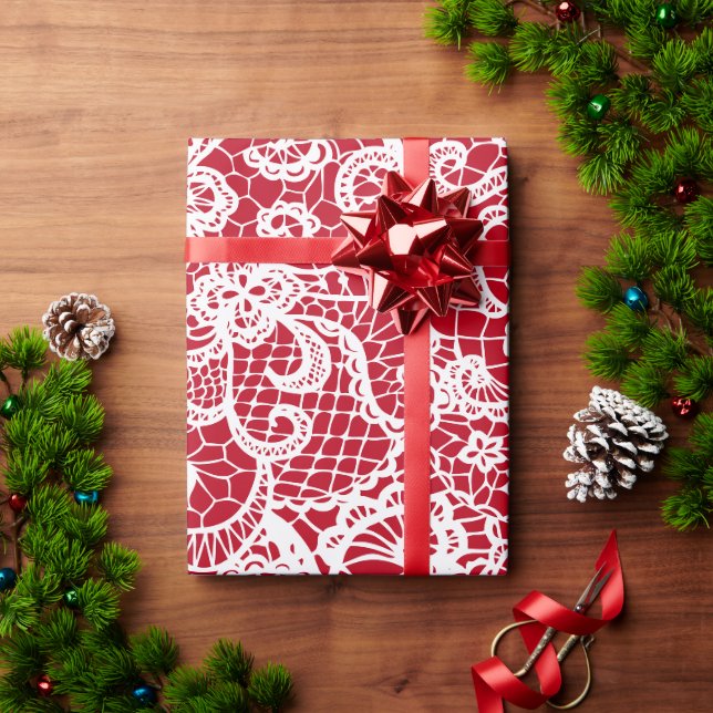 Renda Branca em Papel de Embrulho Vermelho (Presente de Natal)