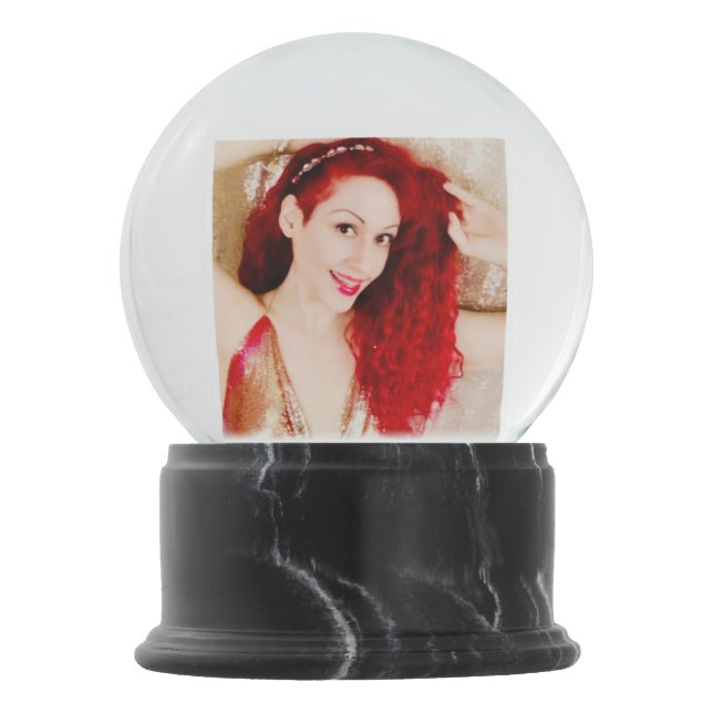 Repto do globo da neve de Divalicious Candi. (Frente)