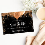Reserve A Data Balões de ouro negros de aniversário pingando<br><div class="desc">Uma cinta e uma moda Salve a placa Date para uma festa de aniversário 18th (ou qualquer idade). Um fundo preto clássico decorado com brilho de ouro falso e balões. Personalize e adicione uma data e nome/idade. O texto: Salvar a Data é gravado com um script de estilo com letra...</div>
