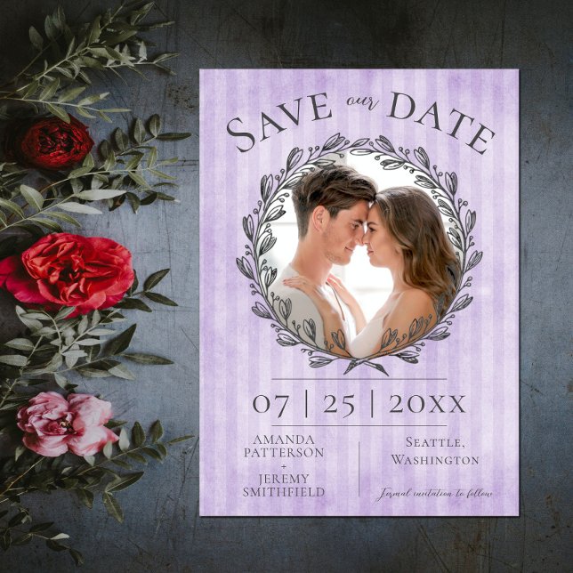 Reserve A Data Berry Wreath e Stripes Foto | Roxo (Berry Wreath and Stripes Photo Save the Date - Purple)
