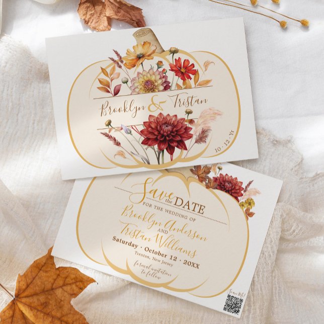 Reserve A Data Boho Floral Pumpkin Casamento outono Salvar A Data (Modern boho pampas grass fall floral orange ivory Autumn pumpkin script wedding save the date card)