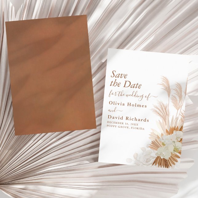 Reserve A Data Boho Terracotta Grama das Pampas Orquídea Salve a  (Boho Terracotta Pampas Grass and Orchids Wedding Save The Date on a sunny neutral dry palm leaf.)