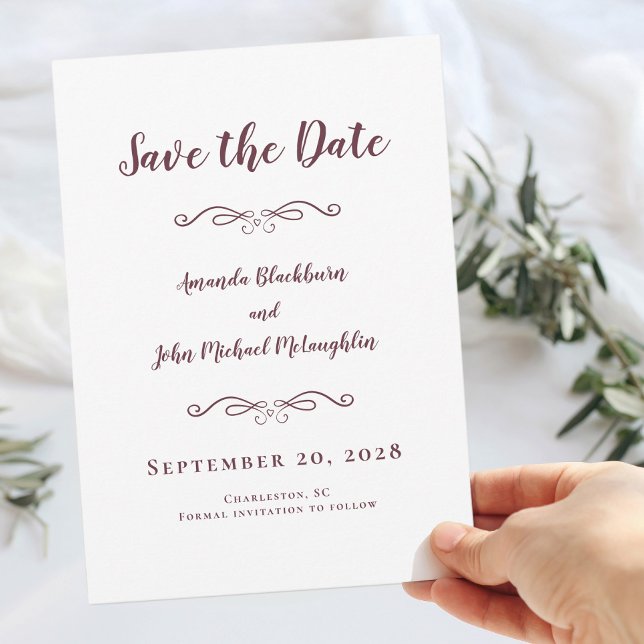 Reserve A Data Caligrafia Romântica em Script Burgundy Delicado C (Delicate Burgundy Script Romantic Calligraphy Chic Save The Date Wedding Invitation Announcement )