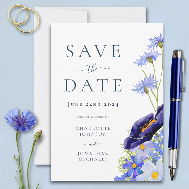 Reserve A Data Casamento Azul Floral de Verão Elegante (Modern wildflower blue wedding save the date invitation with elegant typography script )